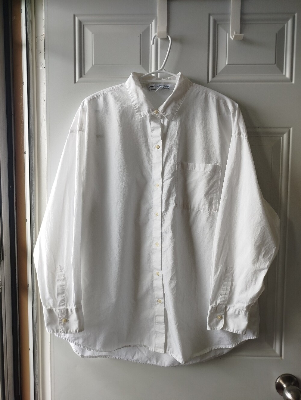 Old Navy White Casual Button-Down Shirt